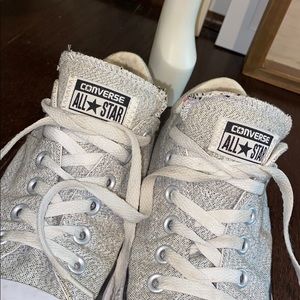 Women’s all star converse!